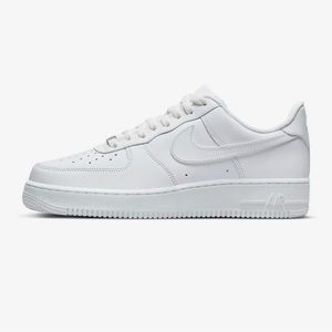 White Air Force 1 size 6